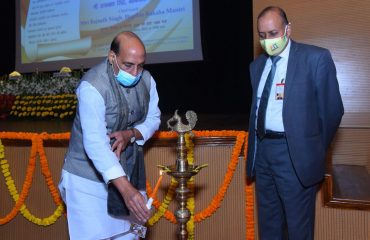 Shri Rajnath Singh, Hon'ble Defence Minister formally inaugurating the ceremony by lighting the lamp.