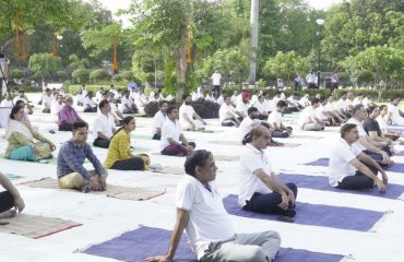 Public participation in celebration of Yoga Utsav (19-05-2022) at Shri Nagesh Garden, Delhi Cantt