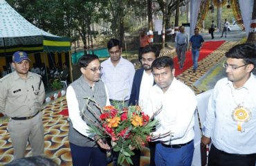 Shri Ajay Kumar Sharma, the then Director General Defence Estates being welcomed for the inauguration ceremony of Defence Estates Sub-Office Ranikhet on 24-06-2022