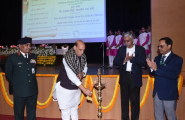 Shri Rajnath Singh, Hon'ble Raksha Mantri lighting the lamp to formally commence the Defence Estate Day Celebrations 2022