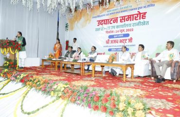 Shri Ajay Bhatt, Hon'ble Raksha Rajya Mantri addressing the gathering during the inauguration of Defence Estates Sub-Office Ranikhet on 24-06-2022