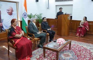 The Hon'ble Vice President of India, Shri Jagdeep Dhankhar with the Officers/Officer Trainees of Indian Defence Estates Service on June 06, 2023