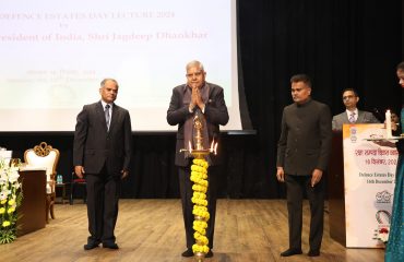 माननीय उपराष्ट्रपति श्री जगदीप धनखड़ ने दीप प्रज्ज्वलित किया