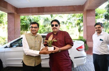 हिंदी दिवस 2025 के उद्घाटन समारोह की झलकियाँ