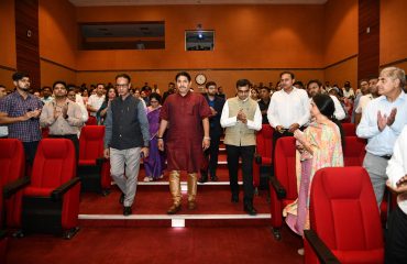 हिंदी दिवस 2025 के उद्घाटन समारोह की झलकियाँ