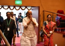 मंथन 2025 के अवसर पर माननीय रक्षा मंत्री श्री राजनाथ सिंह का आगमन  (18-09-2025);?>