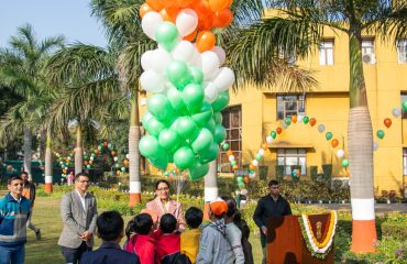Mrs Shobha Gupta, DGDE releasing balloons in tricolour on the occasion of 77th Republic Day