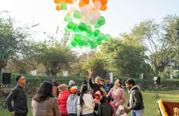 Mrs Shobha Gupta, DGDE releasing balloons in tricolour on the occasion of 77th Republic Day