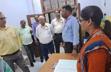 Sri. Rajeev Sharma (IFoS), Joint Secretary, DEPWD, MOSJE, GOI discussing with Sri Praveen Kumar, HOD, PT during the visit of PT Dpartment