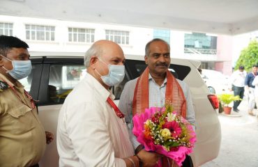 Dr. Lalit Narayan, Director, NILD Welcoming to Sri P. C. Mohan, Chairman, Parliamentary Standing Committee on Social Justice and Empowerment at NILD