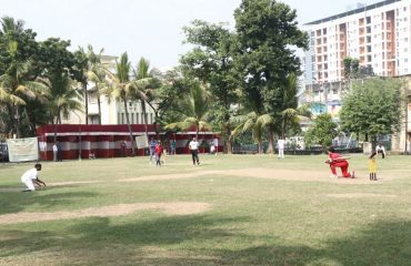 अंतर्राष्ट्रीय दिव्यांगजन दिवस के अवसर पर क्रिकेट टूर्नामेंट खेलते दिव्यांगजन