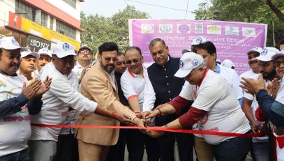 Dr. Lalit Narayan, Director, NILD and Chief Guest Mr. Pawan Kumar Patodia (CA), Vice President, Special Olympics Bharat and President and others inagurating the Awareness Rally