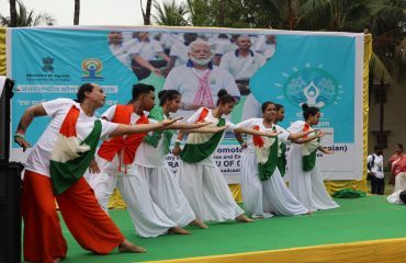 केंद्रीय संचार ब्यूरो, सूचना एवं प्रसारण मंत्रालय, भारत सरकार, कोलकाता के सांस्कृतिक कार्यक्रम प्रस्तुतकर्ता कलाकार।