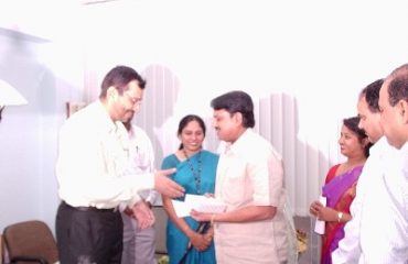 Hon. CM of Maharashtra, welcomed by SIO,NIC, Maharashtra