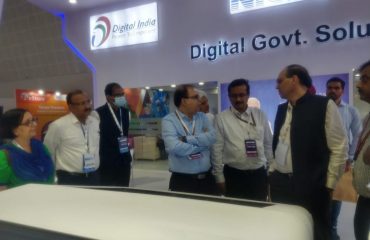 SIO Maharashtra with Hon. Shri. Rajesh Gera, DG NIC Hq.New Delhi at NIC HQ. Stall in DIW Programme at Gandhinagar