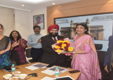 Welcome of Director General, NIC by SIO, Maharashtra;?>