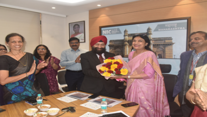 Welcome of Director General, NIC by SIO, Maharashtra