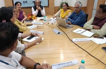 Discussion with NIC Mumbai and District Officials