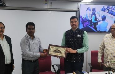 Token of Gratitude to the Guests.