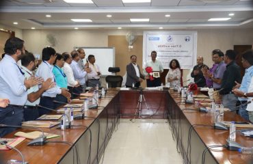 Felicitation to Shri Bana Priya Satpathy Sr. Director(IT) for his constatnt support to eOffice project