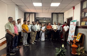 The Blood Donation event began with a solemn tribute to Dr. N. Seshagiri on 15th May 2025