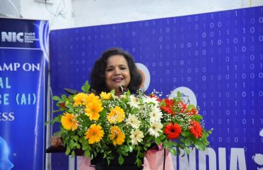 Smt. Anu Garg highlighting the growing role of AI and urging bureaucrats to embrace and implement it in their initiatives
