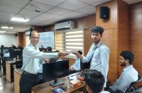 प्रश्नोत्तरी सत्र आयोजित किया गया; छात्रों ने उत्साहपूर्वक भाग लिया और पुरस्कार जीते।