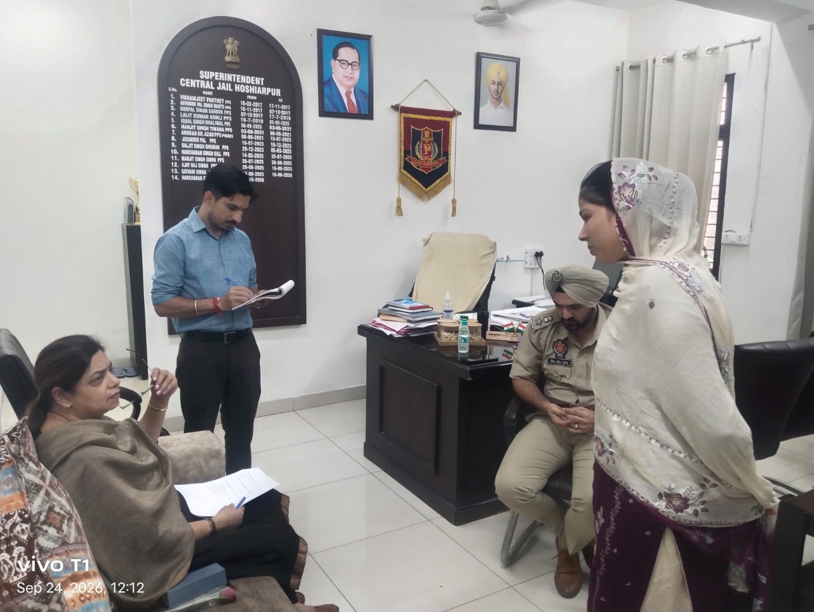 ਸ੍ਰੀਮਤੀ ਜਗਦੀਪ ਕੌਰ ਵਿਰਕ, ਮੈਂਬਰ ਸਕੱਤਰ (ਇੰਚਾਰਜ), PSLSA ਵੱਲੋਂ ਕੇਂਦਰੀ ਜੇਲ੍ਹ, ਹੁਸ਼ਿਆਰਪੁਰ ਦਾ ਦੌਰਾ