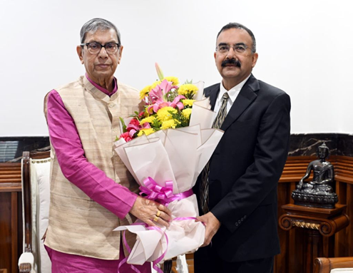 Hon. State Election Commissioner with his Excellency Shri Ashim Kumar Ghosh Governor Haryana