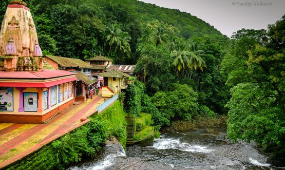 Dhootpapeshwar Temple