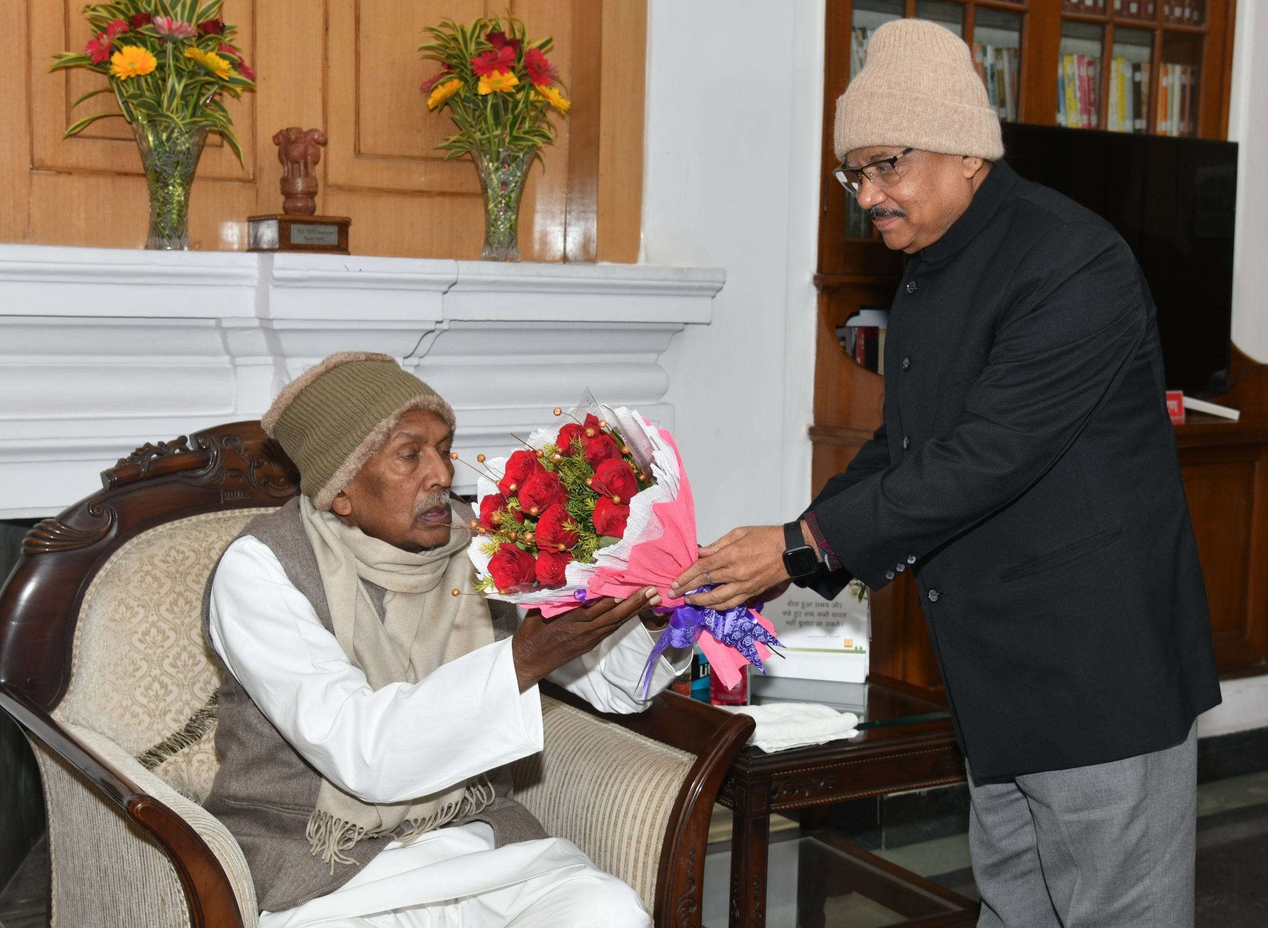 अध्यक्ष, बिहार मानवाधिकार आयोग, ने महामहिम से शिष्टाचार मुलाकात की।