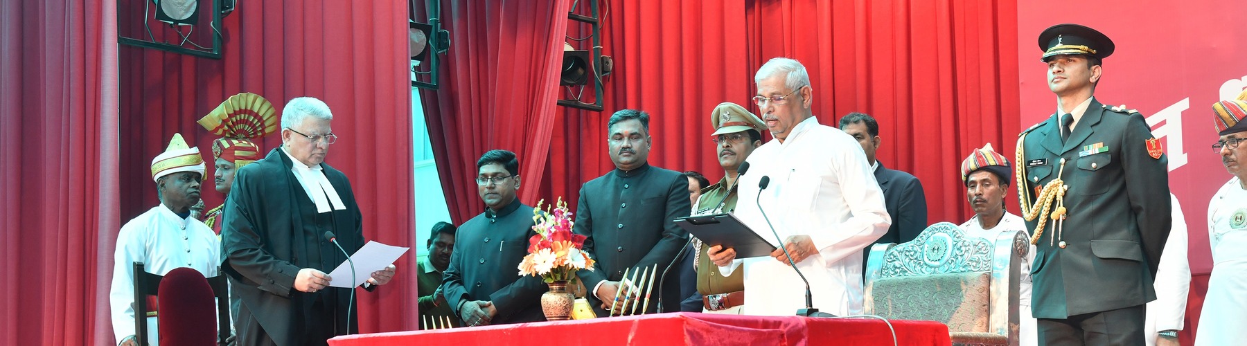 श्री राजेन्द्र विश्वनाथ अर्लेकर ने दिनांक 17-02-2023 को बिहार के राज्यपाल पद की शपथ ली।
