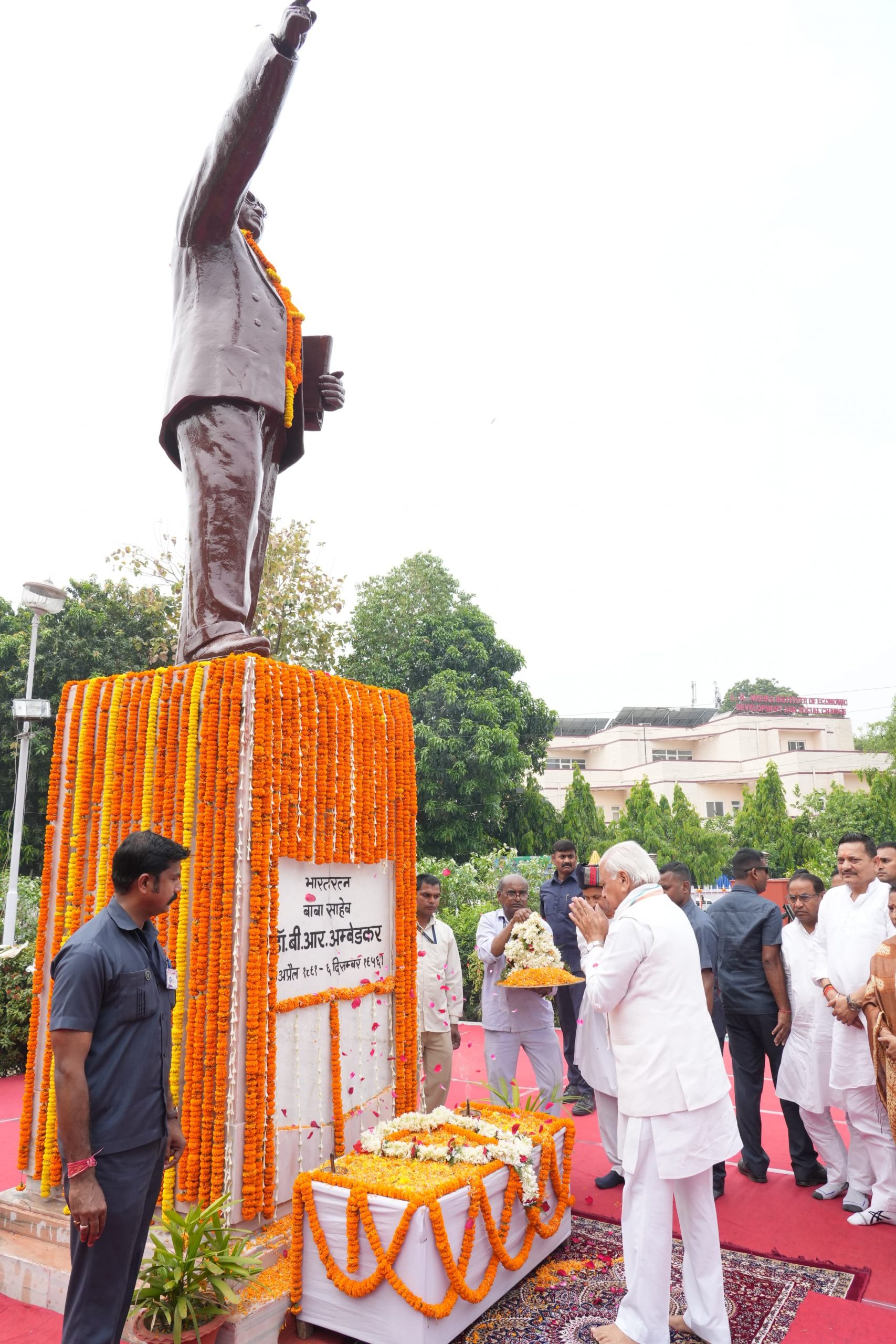 Honorable Governor bowed to Dr. Bhimrao Ambedkar on the occasion of his birth anniversary.