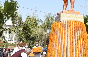 His Excellency pays tribute to Shaheed-e-Azam Bhagat Singh.