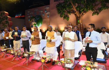 His Excellency unveiling the book at Bihar Diwas Ceremony.