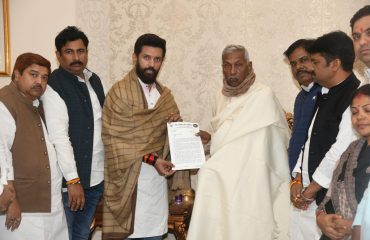 A delegation led by Shri Chirag Paswan met and handed over the memorandum to His Excellency.