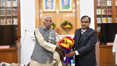Vice Chancellor of Patna University met and congratulated His Excellency on his Birthday and New Year 2023.