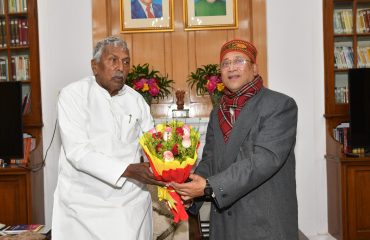माननीय उद्योग मंत्री ने राजभवन में महामहिम से शिष्टाचार मुलाकात की।