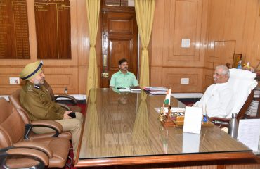 Director General of Police paid a courtesy call on His Excellency.