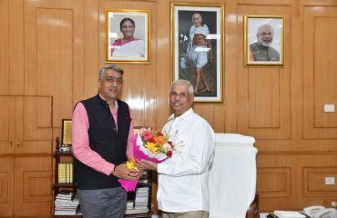 Deputy Director General of Police, Himachal Pradesh paid a courtesy call on His Excellency.