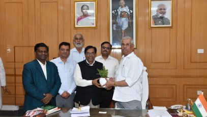 A delegation Bihar Industries Association met His Excellency.