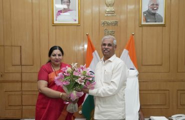 नालंदा विश्वविद्यालय के कुलपति ने महामहिम से शिष्टाचार मुलाकात की।