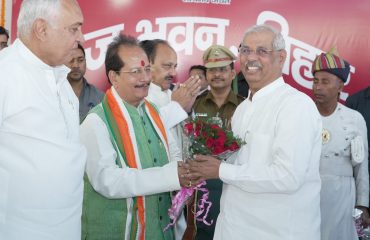 महामहिम श्री विजय कुमार सिन्हा से मिले।