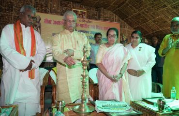 सीता अवतरण दिवस-सह-भारतीय महिला दिवस समारोह में महामहिम।