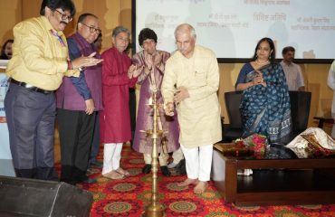 His Excellency inaugurated the event by deep prajwalan.