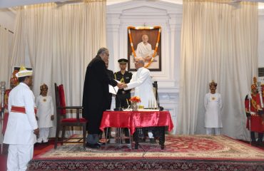 His Excellency congratulated Honorable Justice Shri Annireddy Abhishek Reddy after the oath.