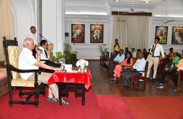 His Excellency interacting with students from Tamil Nadu.