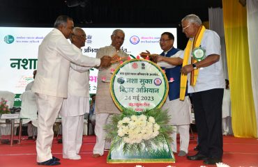 His Excellency inaugurating the event by deep prajwalan.