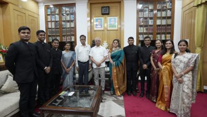 His Excellency met 10 probationary officers of Indian Administrative Services.