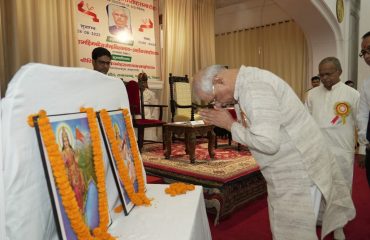 His Excellency bowed to Bharat Mata before starting the event.